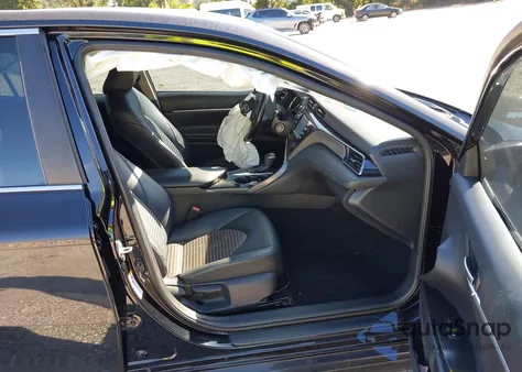 2019 Toyota Camry Se из США, поврежденный, VIN 4T1B11HK6KU683184